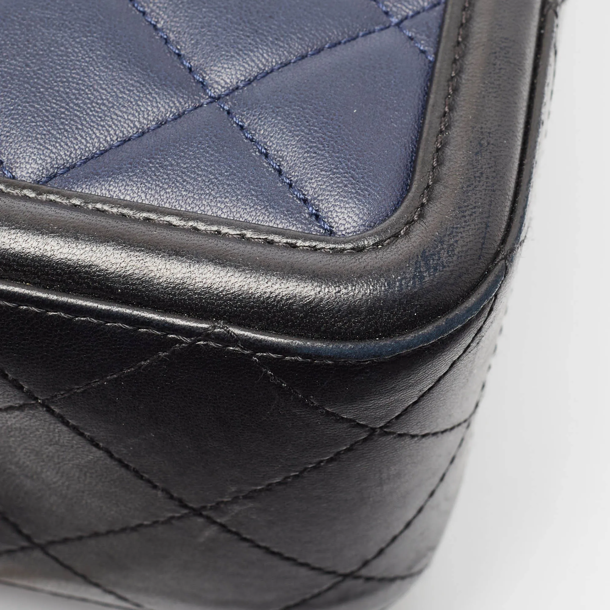 CHANEL Navy Blue/Black Quilted Leather Elegant CC Shoulder Bag