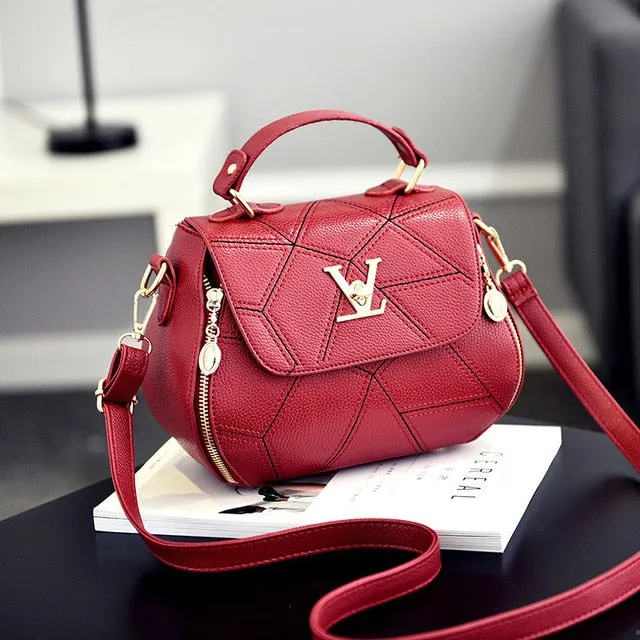 Geometry Small V Style Saddle Luxury Crossbody  Famous  Designer Louis