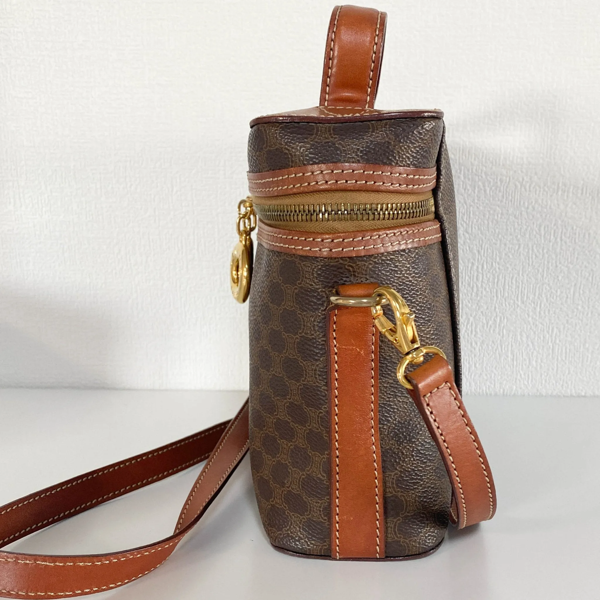 Macadam Triomphe Canvas Pochette Crossbody Pouch Bag