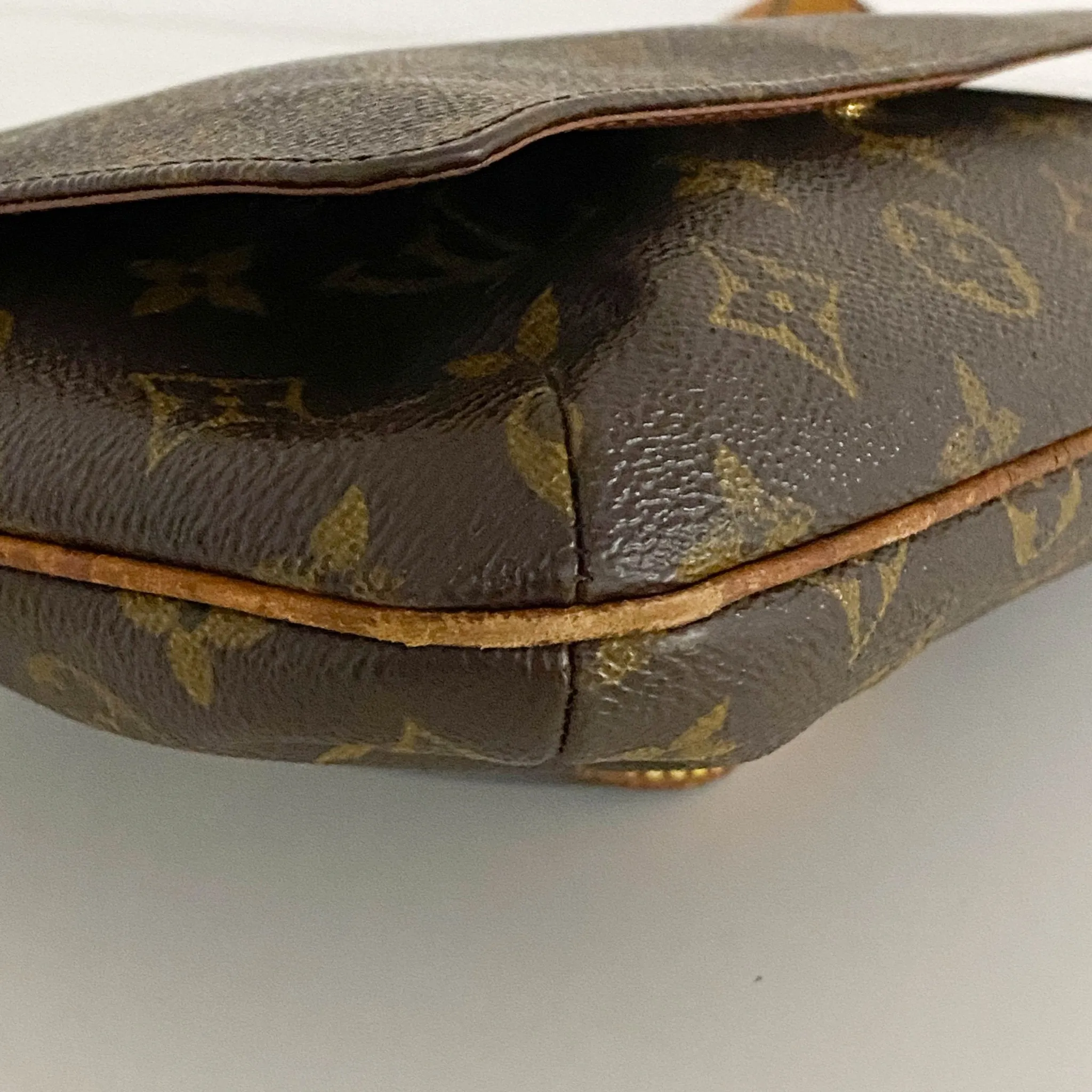 Musette Tango Shoulder Bag