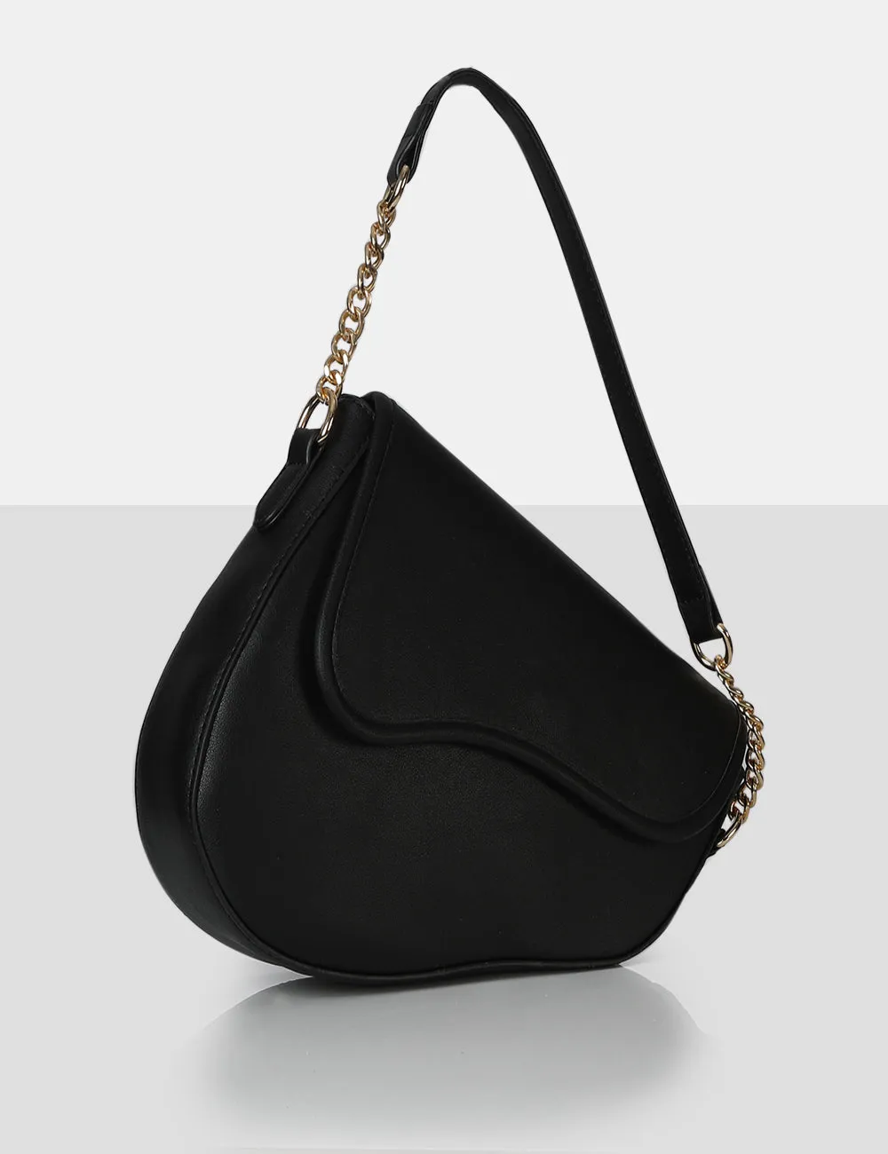 The Fox Black Saddle Shoulder Bag
